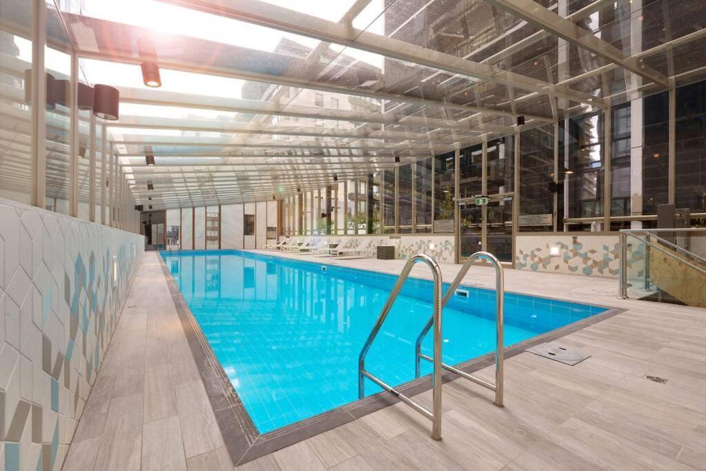מלבורן Deluxe 3 Bedroom Apartment In Southbank מראה חיצוני תמונה